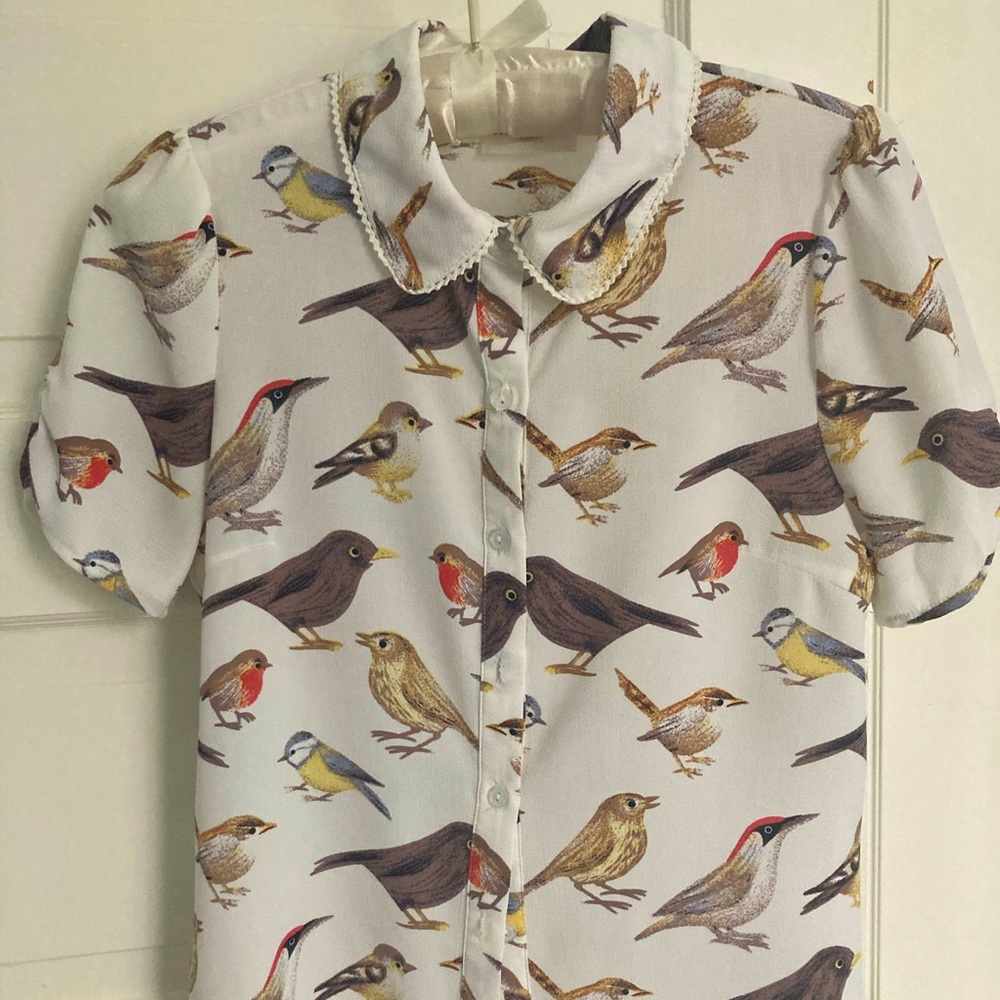Bird print button down blouse from ModCloth. Size XS.